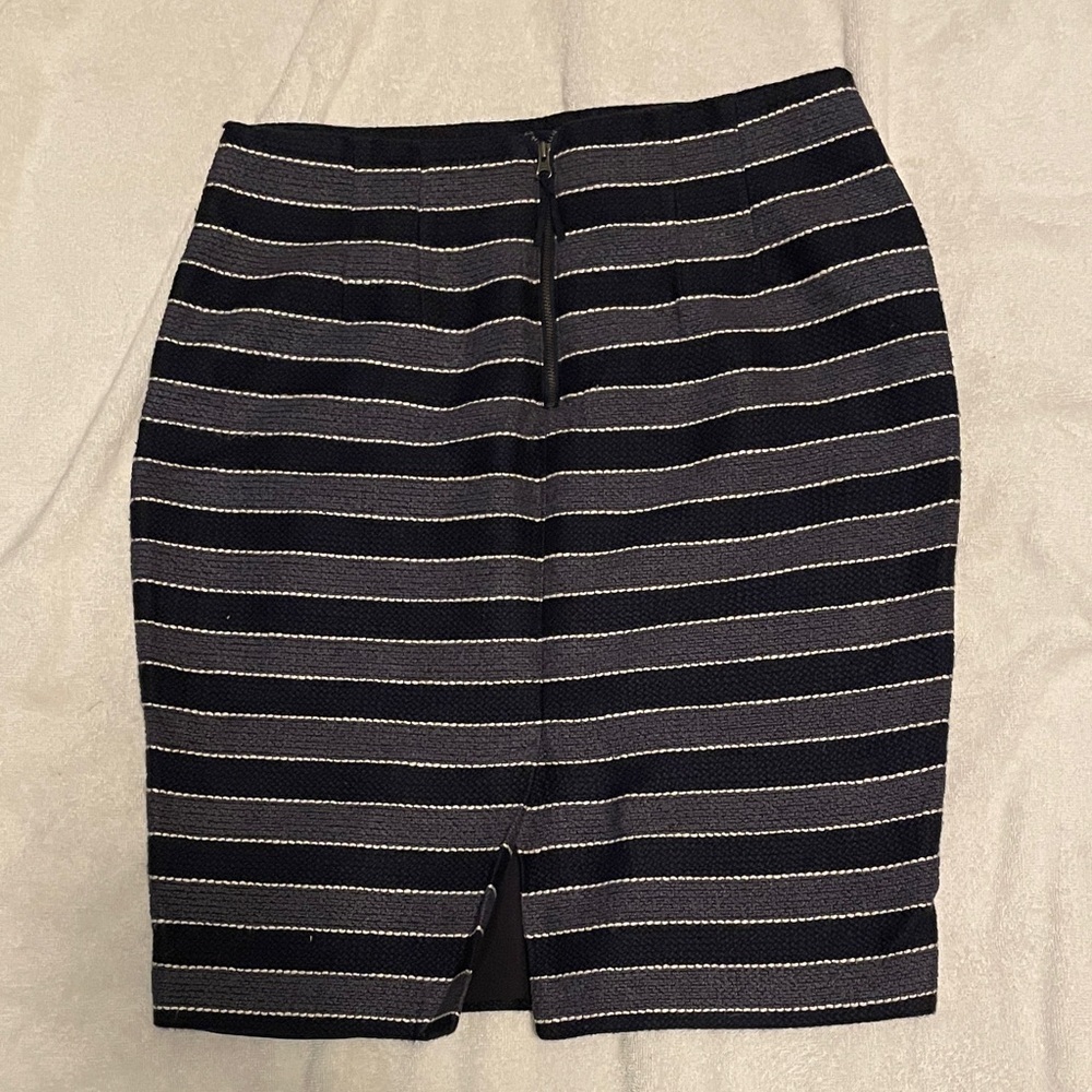 Striped Women's Skirt - Picture 3 of 3